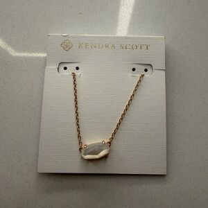 Rose Gold Necklace with Mother of Pearl Pendant